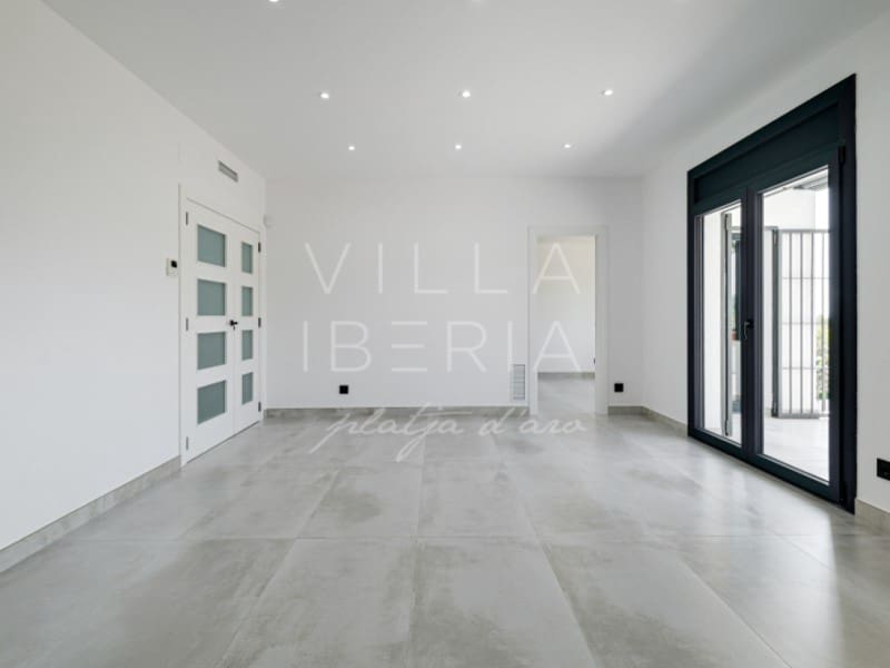5 soverom Villa til salgs i Platja d'Aro med svømmebasseng garasje - € 945 000 (Ref: 9994172)