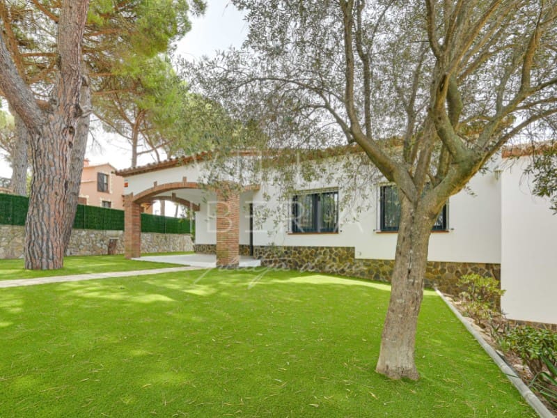 5 soverom Villa til salgs i Platja d'Aro med svømmebasseng garasje - € 945 000 (Ref: 9994172)