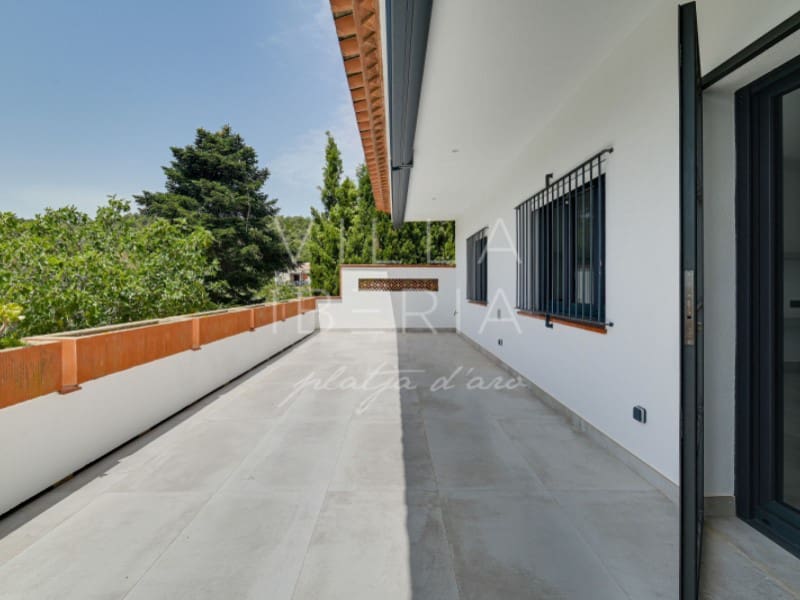 5 soverom Villa til salgs i Platja d'Aro med svømmebasseng garasje - € 945 000 (Ref: 9994172)