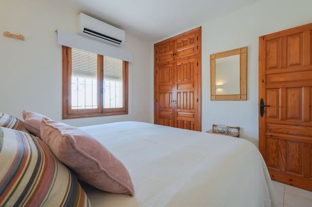 2 chambre Appartement à vendre à Teulada Pueblo, Teulada-Moraira avec piscine - 319 000 € (Ref: 9829759)