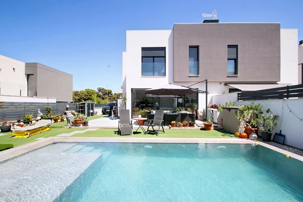 3 bedroom Townhouse for sale in Puig de Ros with pool garage - € 1,100,000 (Ref: 10009835)