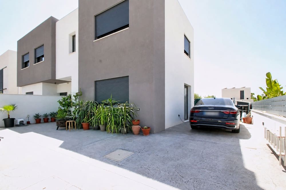 3 bedroom Townhouse for sale in Puig de Ros with pool garage - € 1,100,000 (Ref: 10009835)