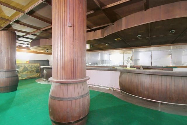 Restaurant/Bar for sale in L'Arenal / S'Arenal, Llucmajor - € 230,000 (Ref: 10019704)