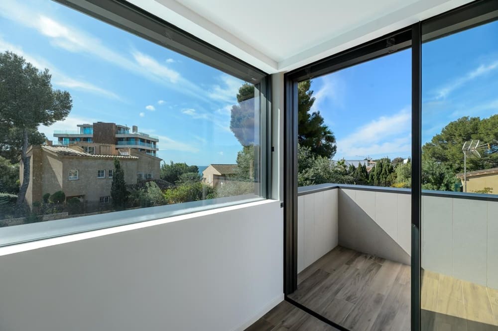4 soveværelse Villa til salg i Bendinat med swimmingpool garage - € 5.400.000 (Ref: 10023126)