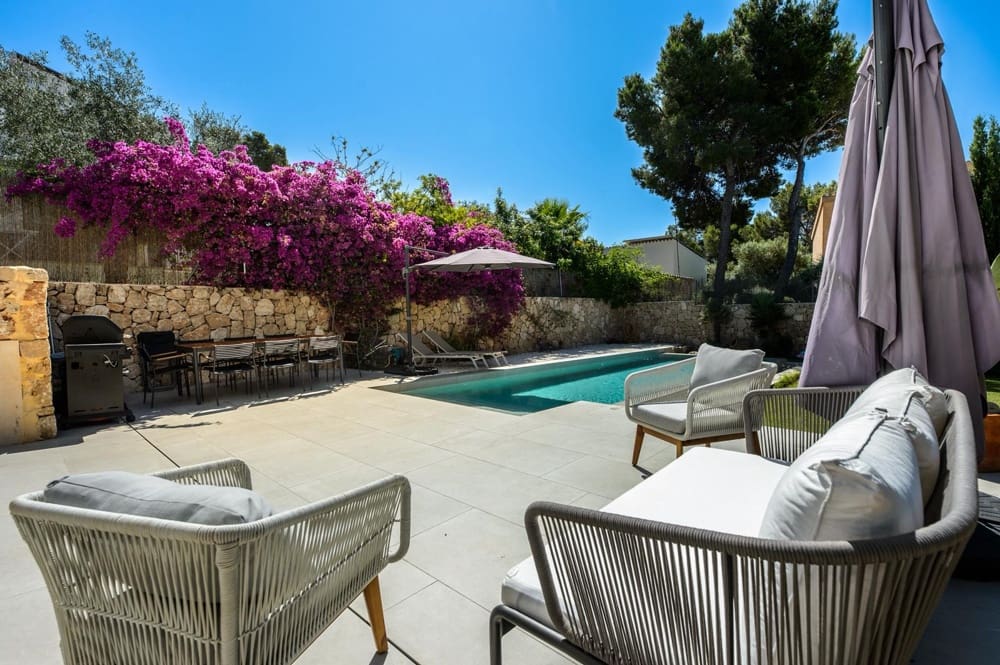 4 soveværelse Villa til salg i Bendinat med swimmingpool garage - € 5.400.000 (Ref: 10023126)