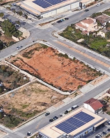 Landgrundstück zu verkaufen in L'Arenal / S'Arenal, Llucmajor - 3.207.074 € (Ref: 10089970)