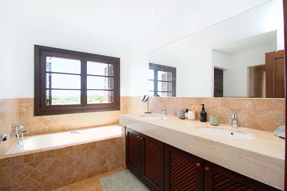 4 quarto Casa em Banda para venda em Llucmajor com piscina garagem - 3 750 000 € (Ref: 10117096)