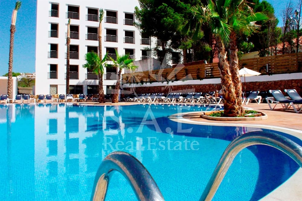 64 bedroom Hotel for sale in L'Arenal / S'Arenal, Llucmajor € 4,800,000 (Ref 4682383)