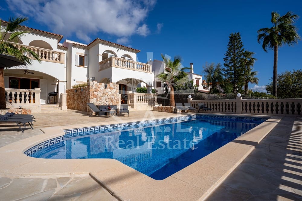 7 soverom Hus til salgs i Cala Pi - € 1 599 000 (Ref: 7079124)