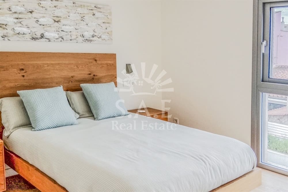 3 soveværelse Rækkehus til salg i Es Molinar / El Molinar - € 1.390.000 (Ref: 7370133)