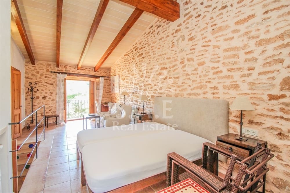 13 soveværelse Hotel til salg i Ses Salines - € 6.500.000 (Ref: 7388453)