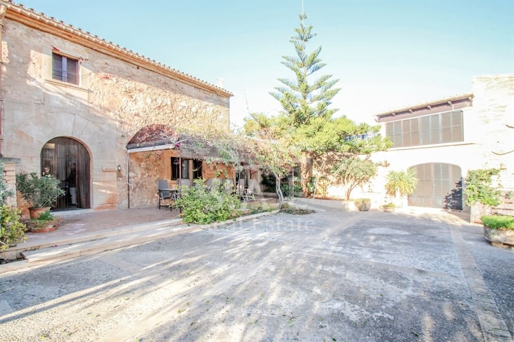 13 soveværelse Hotel til salg i Ses Salines - € 6.500.000 (Ref: 7388453)