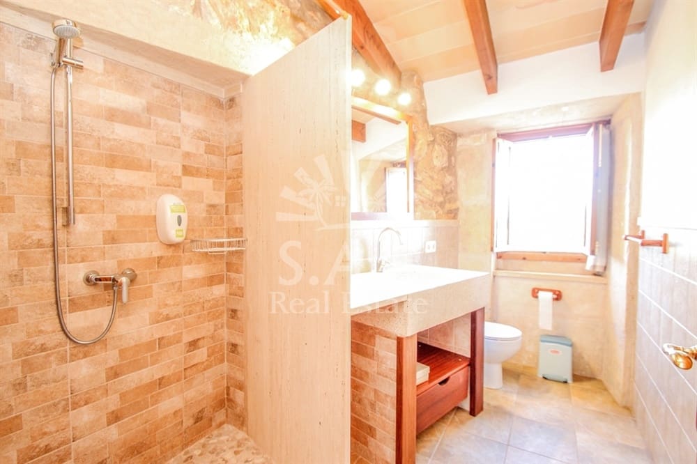 13 soveværelse Hotel til salg i Ses Salines - € 6.500.000 (Ref: 7388453)