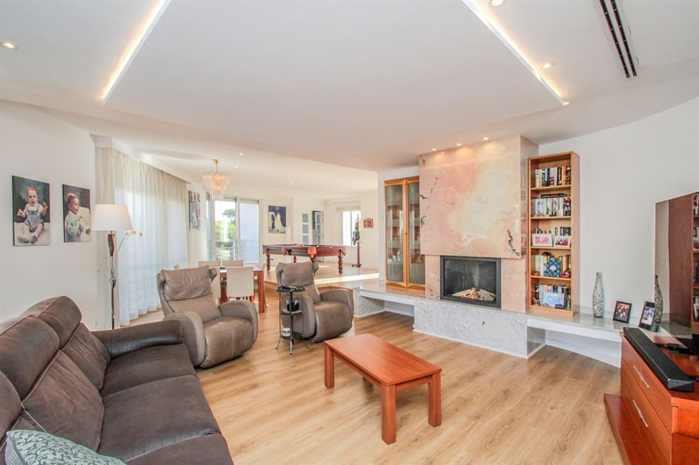 4 slaapkamer Rijtjeshuis te koop in Son Veri Nou - € 1.190.000 (Ref: 7827474)