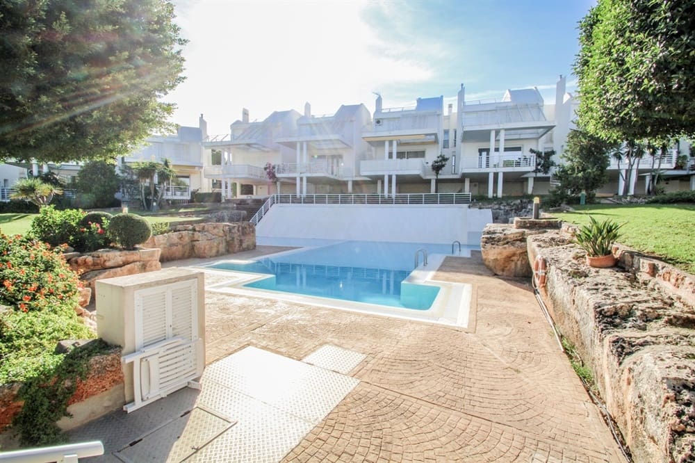 4 slaapkamer Rijtjeshuis te koop in Son Veri Nou - € 1.190.000 (Ref: 7827474)