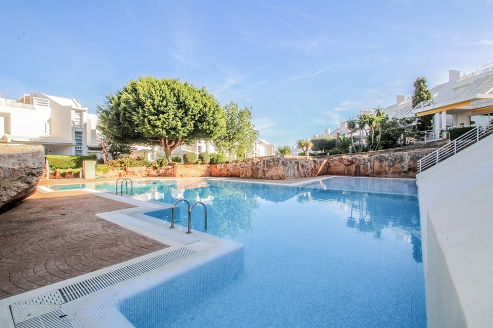 4 slaapkamer Rijtjeshuis te koop in Son Veri Nou - € 1.190.000 (Ref: 7827474)