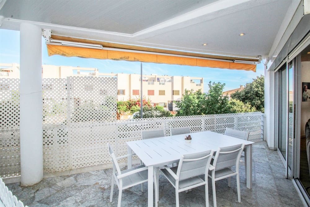 4 slaapkamer Rijtjeshuis te koop in Son Veri Nou - € 1.190.000 (Ref: 7827474)