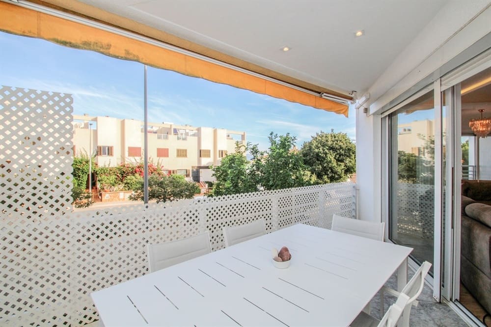 4 slaapkamer Rijtjeshuis te koop in Son Veri Nou - € 1.190.000 (Ref: 7827474)