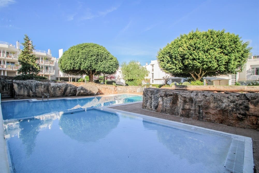 4 slaapkamer Rijtjeshuis te koop in Son Veri Nou - € 1.190.000 (Ref: 7827474)