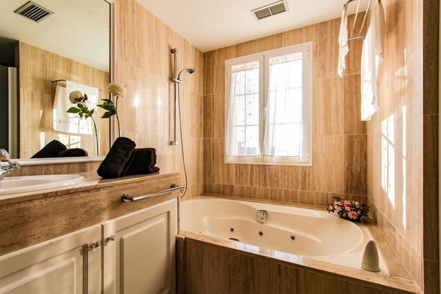 5 soveværelse Byhus til salg i Sa Torre (Llucmajor), Llucmajor - € 3.000.000 (Ref: 7865339)