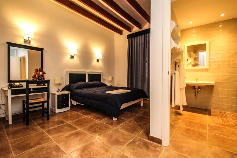 8 soveværelse Hotel til salg i Sineu - € 1.490.000 (Ref: 8389919)