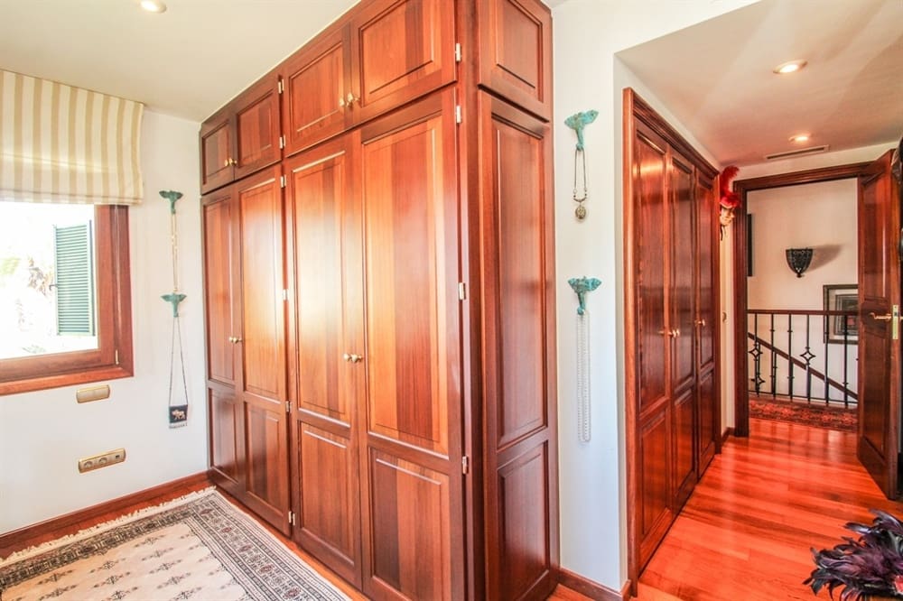 7 soveværelse Byhus til salg i Bendinat - € 7.500.000 (Ref: 8420537)