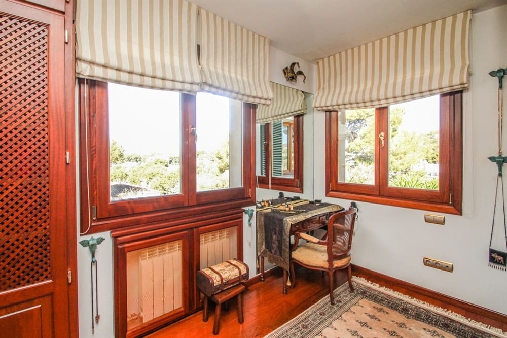 7 soveværelse Byhus til salg i Bendinat - € 7.500.000 (Ref: 8420537)