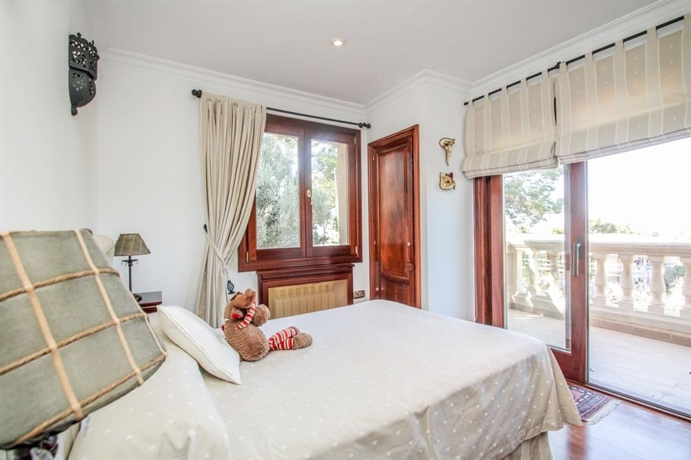 7 soveværelse Byhus til salg i Bendinat - € 7.500.000 (Ref: 8420537)