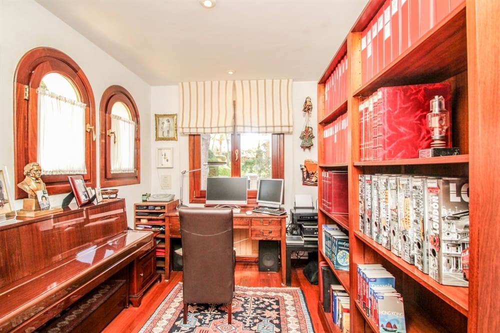 7 soveværelse Byhus til salg i Bendinat - € 7.500.000 (Ref: 8420537)