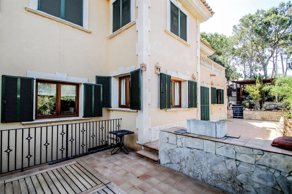 7 soveværelse Byhus til salg i Bendinat - € 7.500.000 (Ref: 8420537)