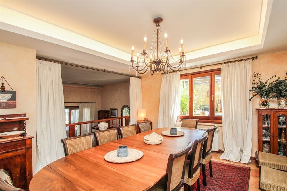 7 soveværelse Byhus til salg i Bendinat - € 7.500.000 (Ref: 8420537)