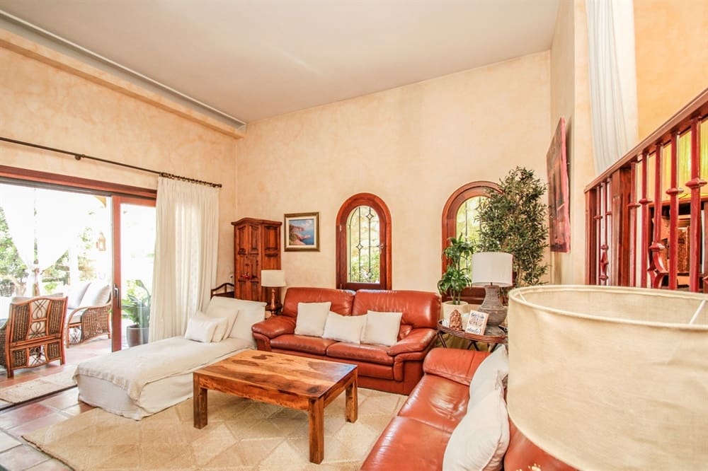 7 soveværelse Byhus til salg i Bendinat - € 7.500.000 (Ref: 8420537)