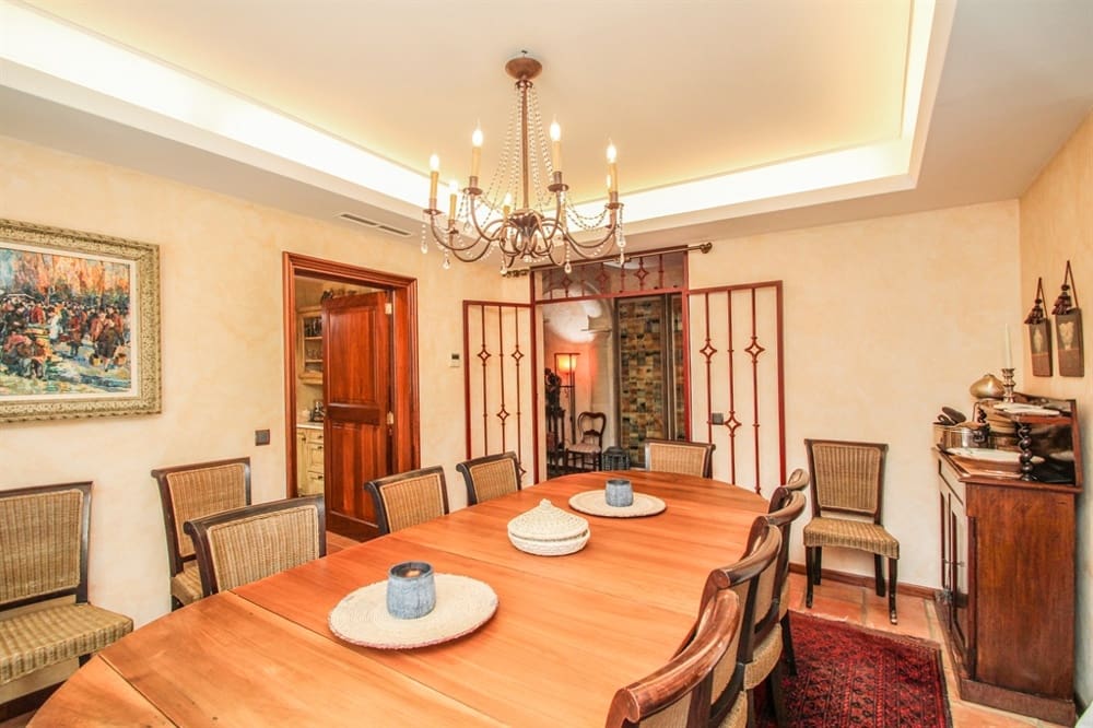 7 soveværelse Byhus til salg i Bendinat - € 7.500.000 (Ref: 8420537)