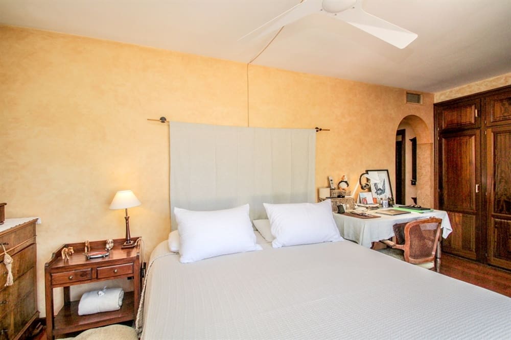 7 soveværelse Byhus til salg i Bendinat - € 7.500.000 (Ref: 8420537)