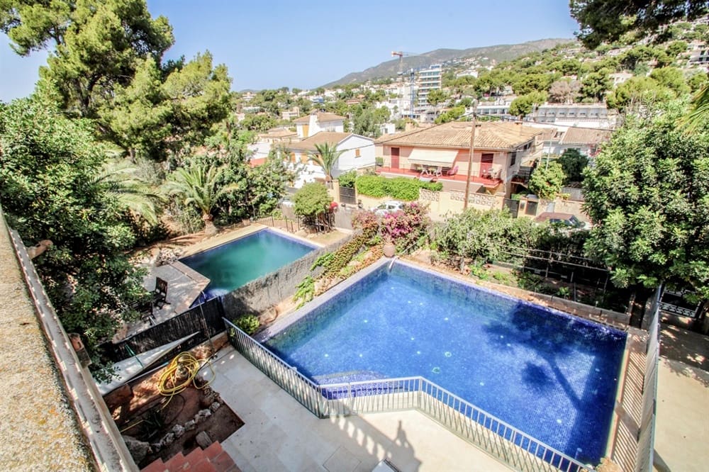 7 soveværelse Byhus til salg i Bendinat - € 7.500.000 (Ref: 8420537)