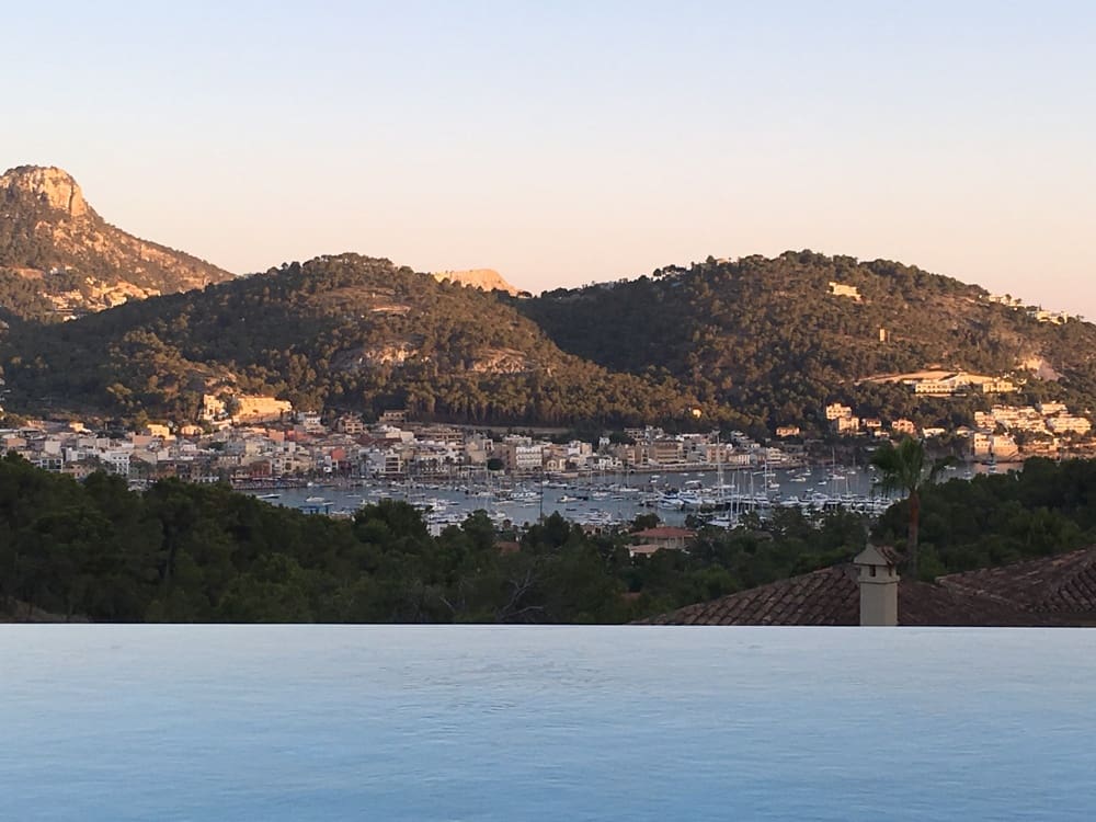6 bedroom Villa for sale in Puerto de Andratx with pool garage - € 11,800,000 (Ref: 8813514)