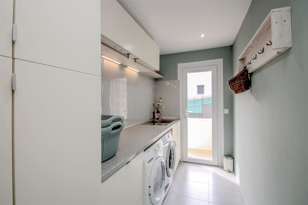 4 bedroom Villa for sale in Santa Ponsa - € 2,190,000 (Ref: 8826826)