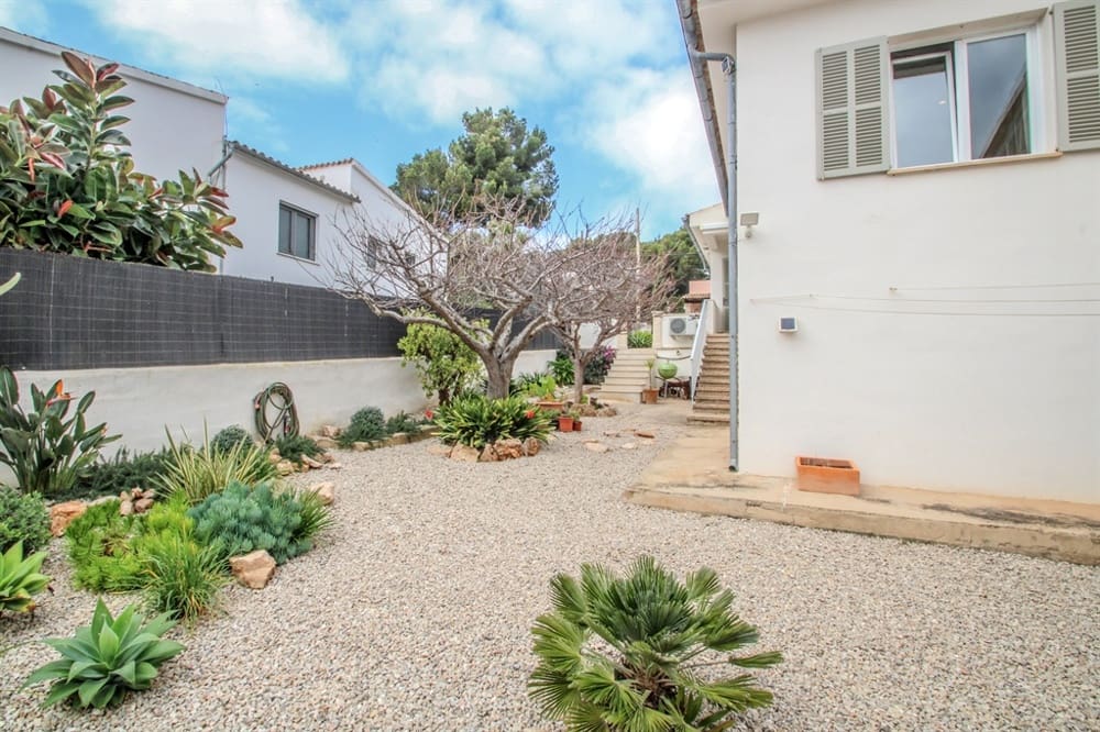 4 bedroom Villa for sale in Santa Ponsa - € 2,190,000 (Ref: 8826826)