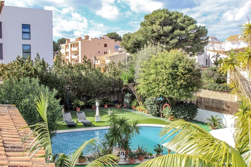 8 soveværelse Byhus til salg i Cala Ratjada - € 990.000 (Ref: 8846702)