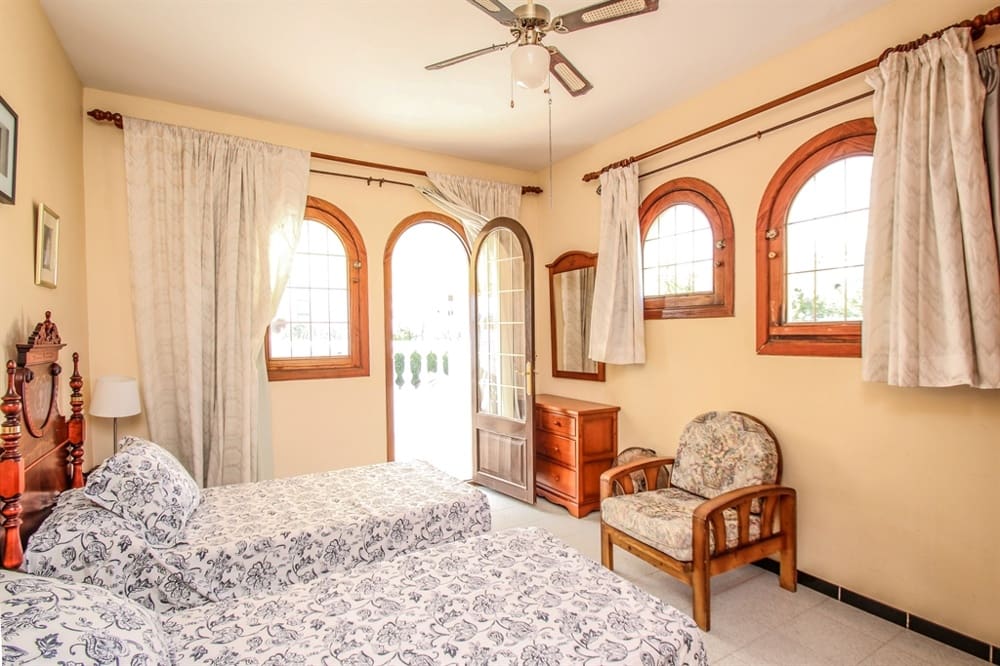 8 soveværelse Byhus til salg i Cala Ratjada - € 990.000 (Ref: 8846702)