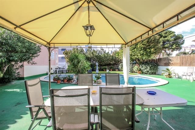 8 soverom Hus til salgs i Cala Ratjada, Capdepera - € 990 000 (Ref: 8846702)