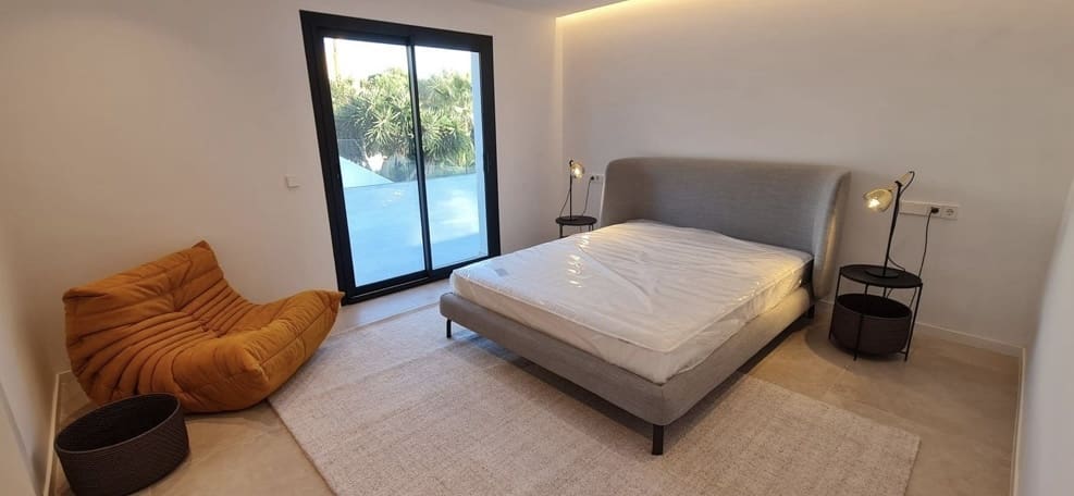 Chalet de 6 habitaciones en Santa Ponsa en venta - 4.495.000 € (Ref: 8920882)