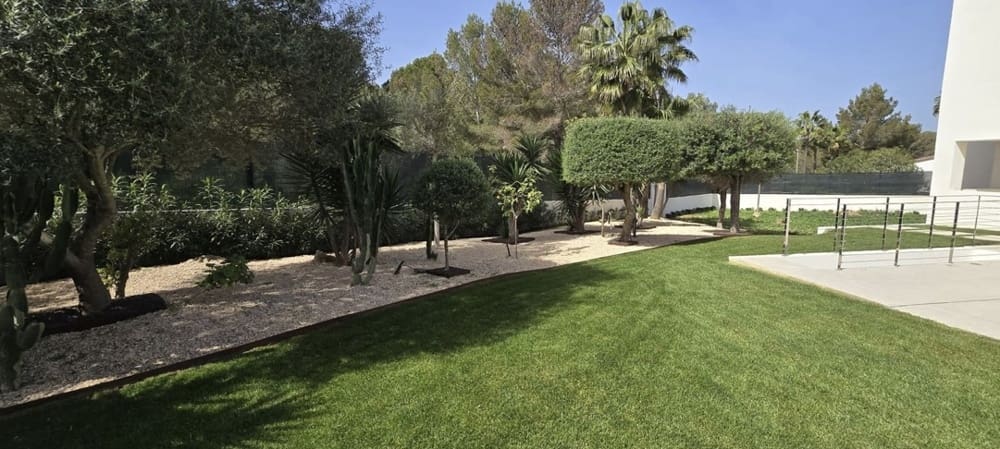 Chalet de 6 habitaciones en Santa Ponsa en venta - 4.495.000 € (Ref: 8920882)