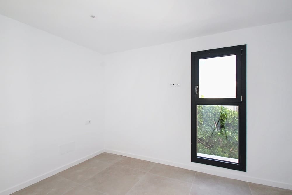 3 soveværelse Byhus til salg i Puig de Ros - € 890.000 (Ref: 9401768)