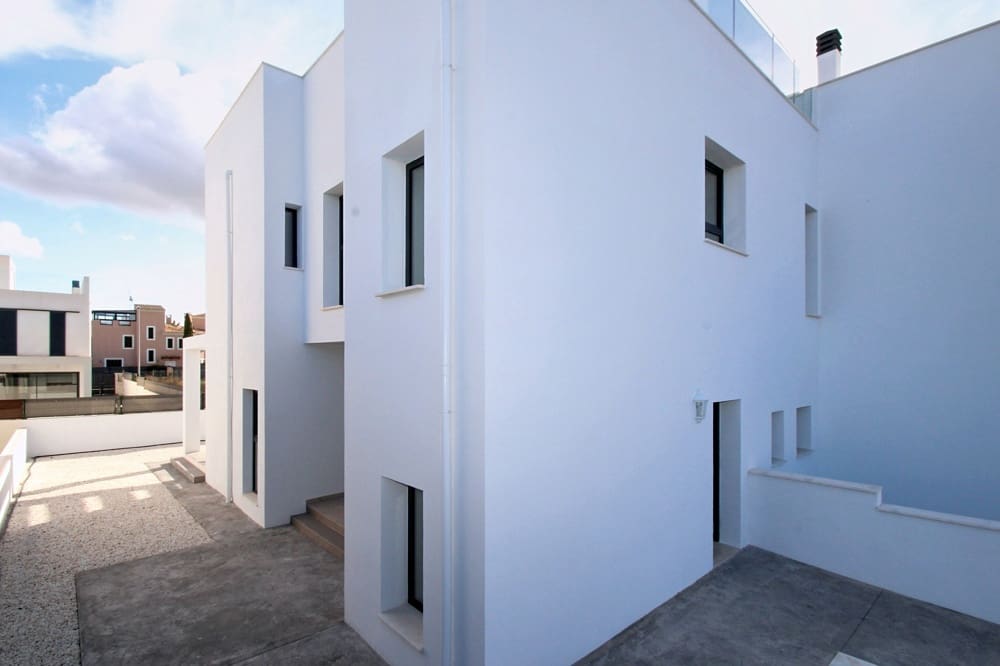 3 soveværelse Byhus til salg i Puig de Ros - € 890.000 (Ref: 9401768)