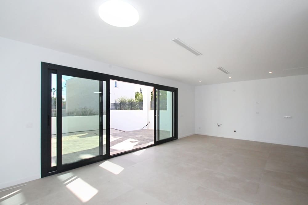 3 soveværelse Byhus til salg i Puig de Ros - € 890.000 (Ref: 9401768)