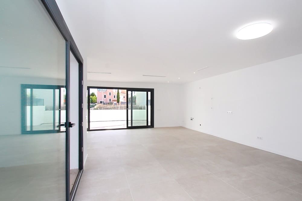 3 soveværelse Byhus til salg i Puig de Ros - € 890.000 (Ref: 9401768)