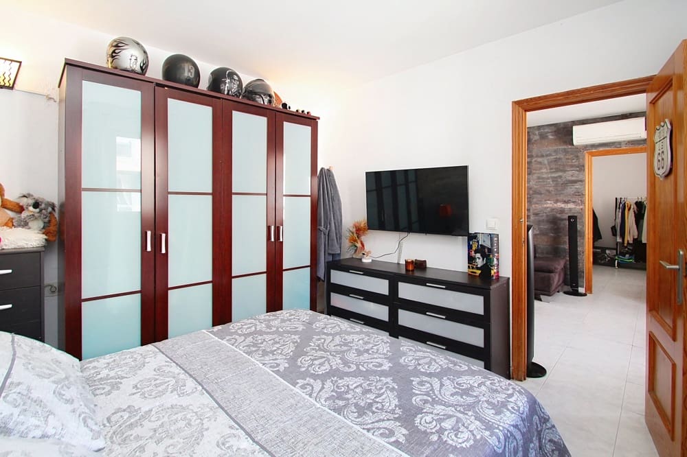 5 bedroom Townhouse for sale in Portixol - € 899,000 (Ref: 9404646)