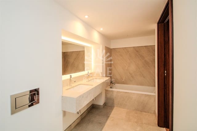 2 soveværelse Lejlighed til salg i Cort, Palma de Mallorca - € 1.235.000 (Ref: 9409767)