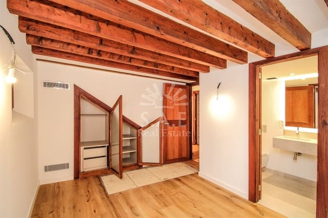 2 soveværelse Lejlighed til salg i Cort, Palma de Mallorca - € 1.235.000 (Ref: 9409767)